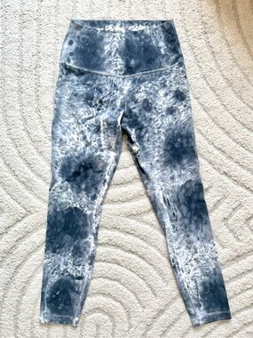 Lululemon Women’s Tie-Dye Grey & White Active Leggings Size 6
